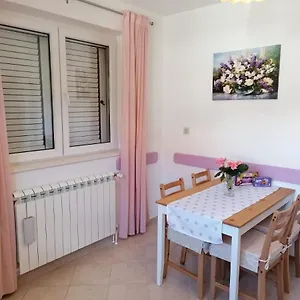 https://tonka-apartment-trogir.splithotels.org